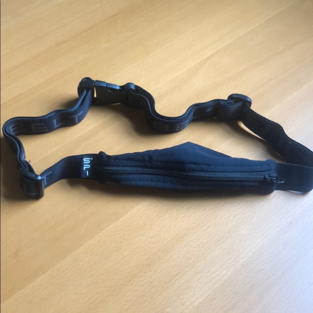 Black SPIbelt for running